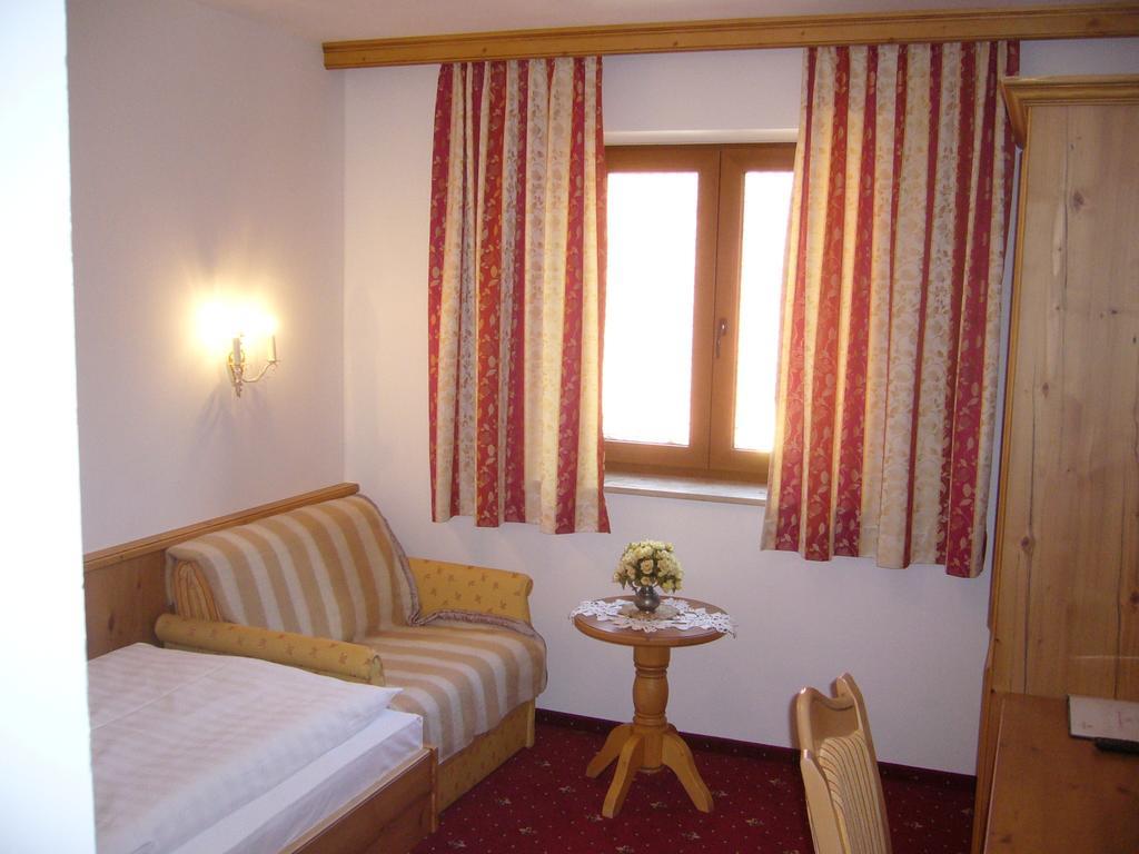 Alpenhotel Pfaffenwinkel Peiting Exterior photo